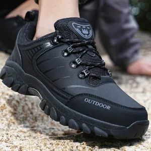 Shoes for Men Snow Boots Winter Plush Warm Men Boots Waterproof Leather Sneakers Hot Men Motorcycle Boots Outdoor Winter